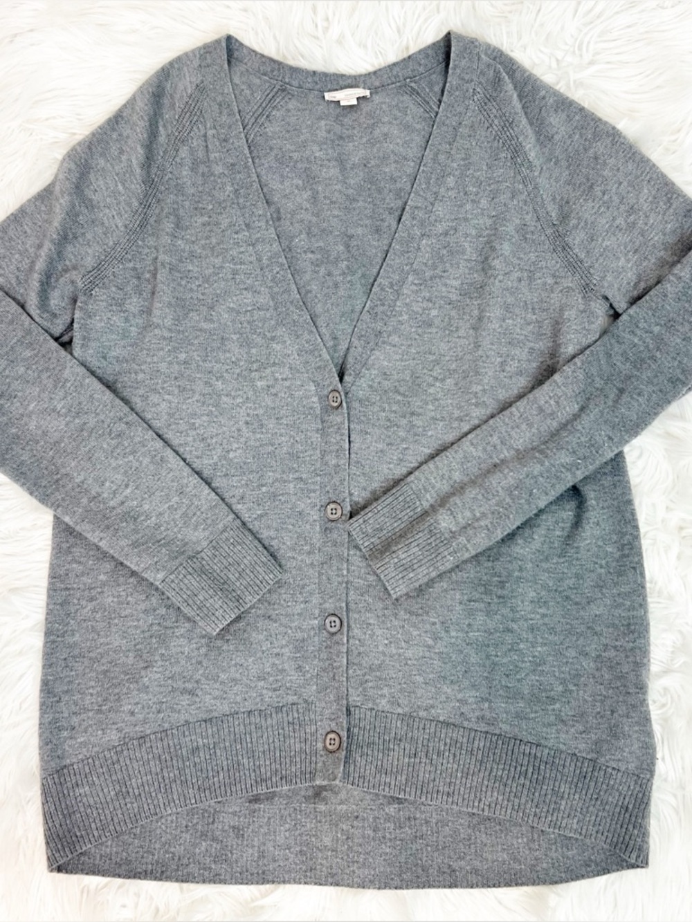 GAP GRAY WOOL BLEND LONG SLEEVE BOYFRIEND CARDIGAN SWEATER WOMENS SZ MEDIUM